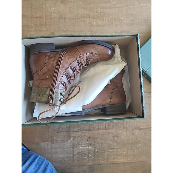Josef Seibel Women's Sanja 09 Leather Combat Ankle Boot Cognac Brown Green EU 41 - Picture 11 of 12